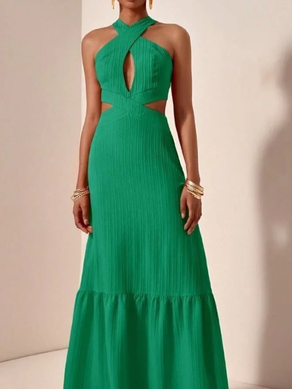 💚 Stunning Emerald Green Cutout Maxi Dress | Halter Neck | Elegant NWT